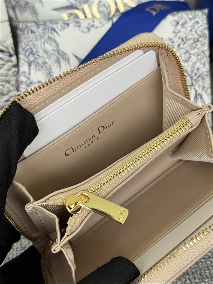 2025228Y240P182126909