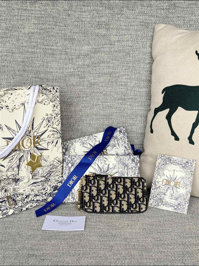 2025228Y240P182126940