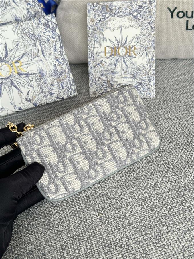 2025228Y240P182127142