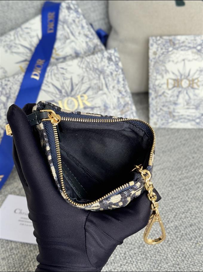 2025228Y240P18212733