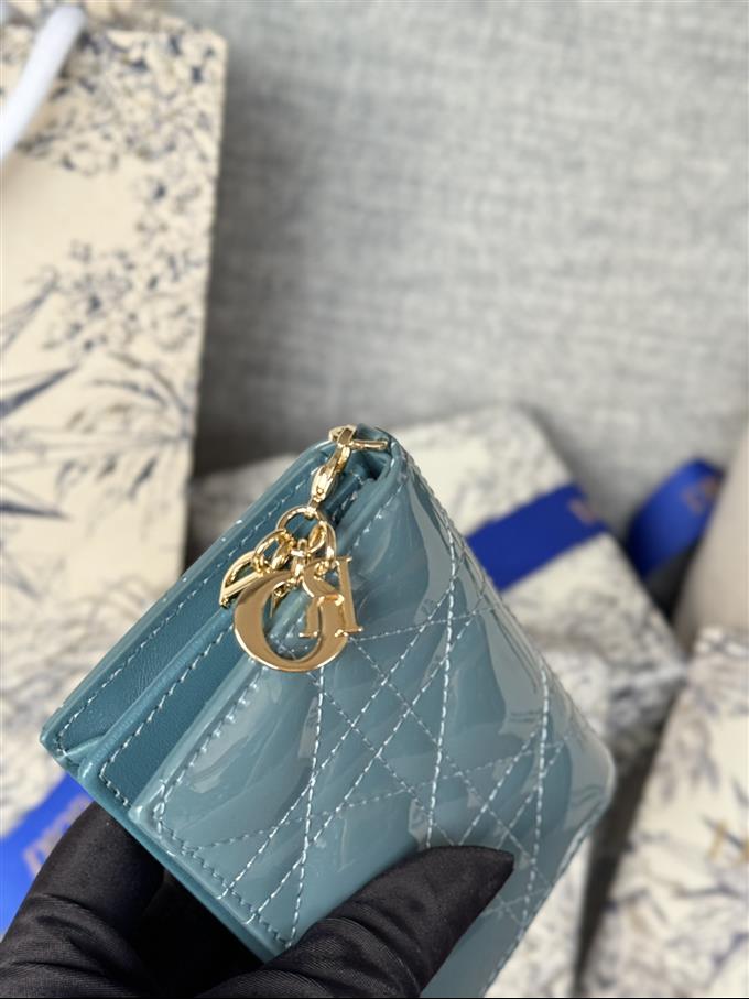 2025228Y240P203544528