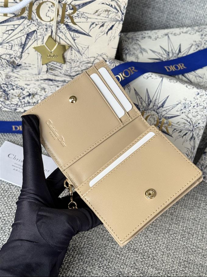 2025228Y240P203545112