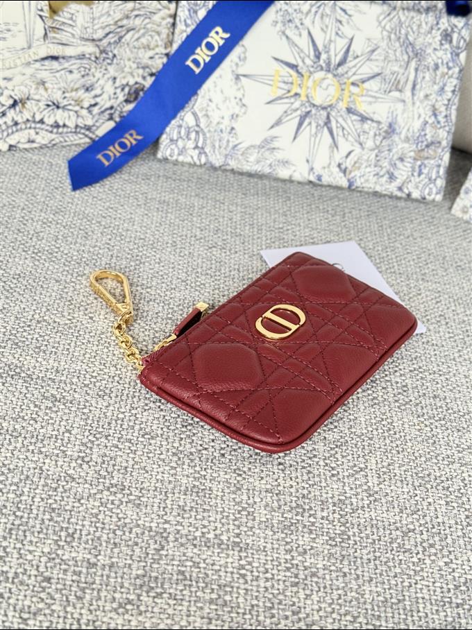 2025228Y250P182127563