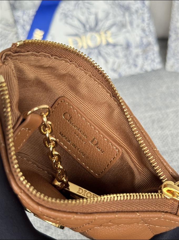 2025228Y250P182127750