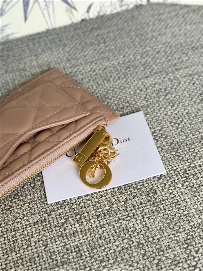 2025228Y250P20377403