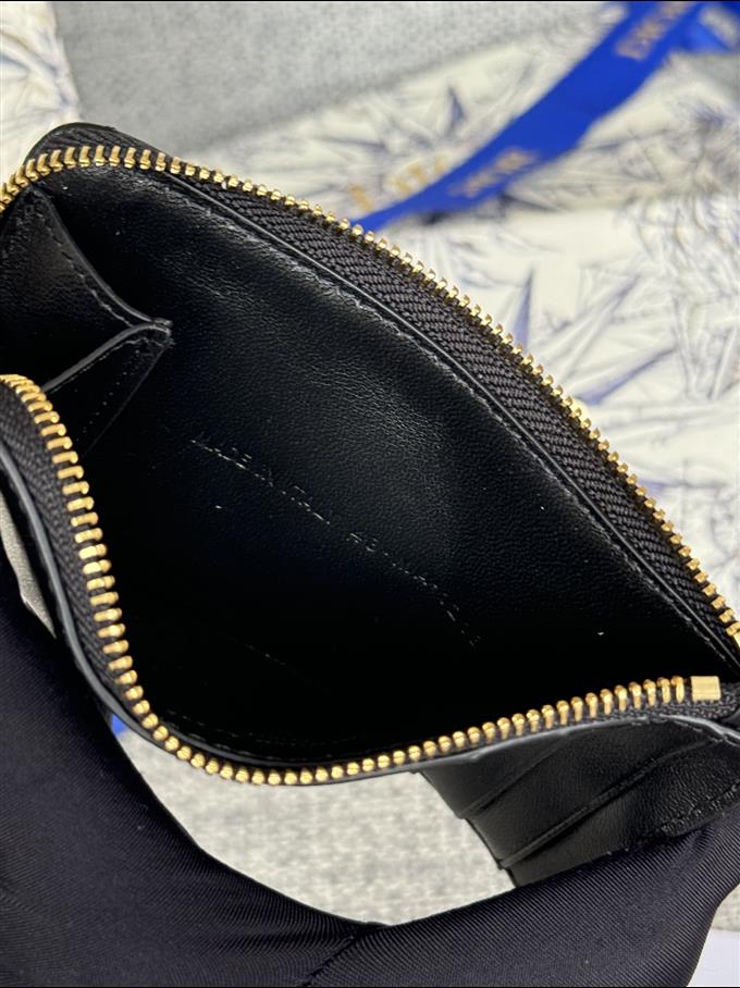 2025228Y250P20377782