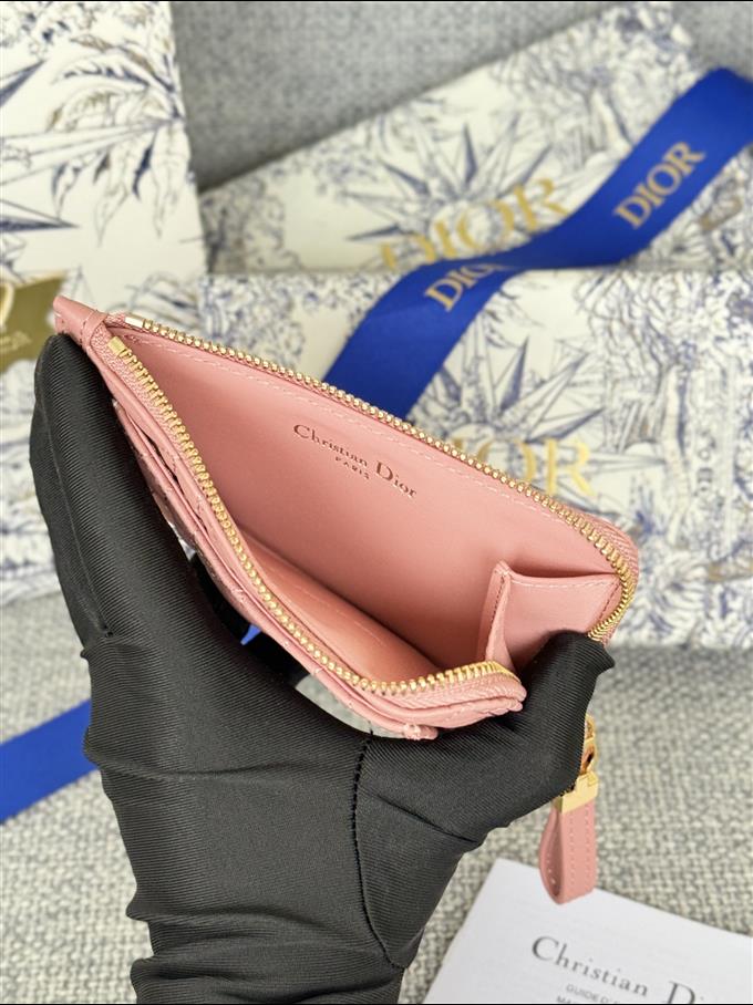 2025228Y250P20378604