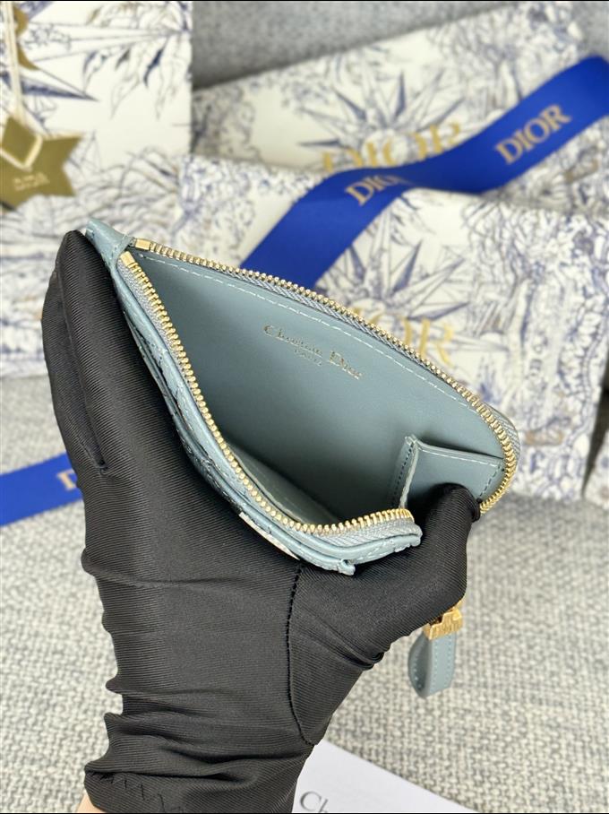 2025228Y250P20378747