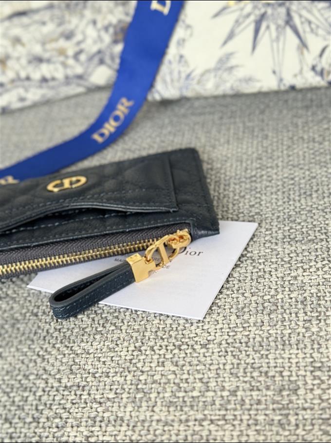 2025228Y250P20379204