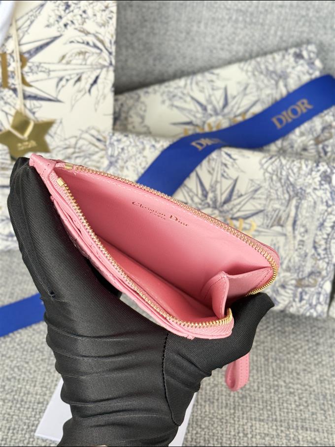 2025228Y250P20379313