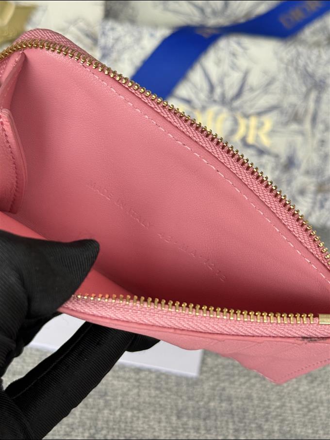 2025228Y250P20379343