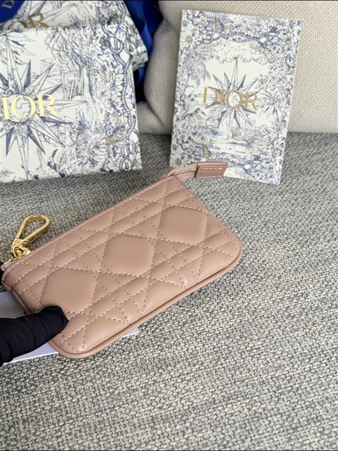 2025228Y260P182130976