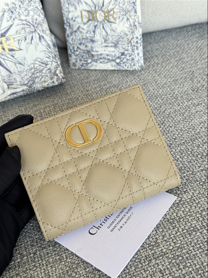 2025228Y260P182132389