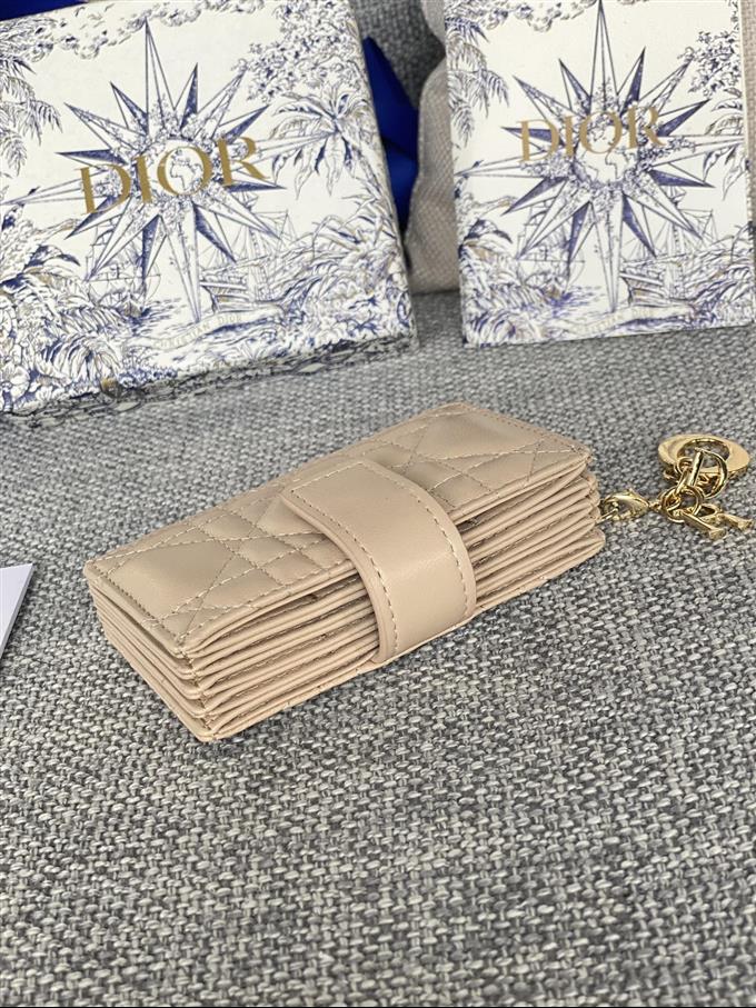 2025228Y260P20354747