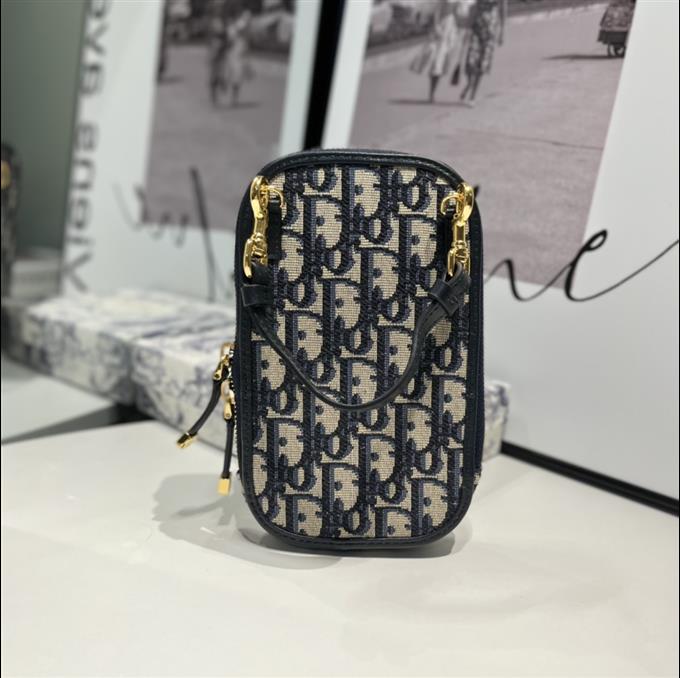 2025228Y260P204618374