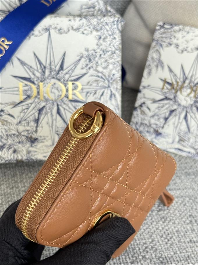 2025228Y270P182134276