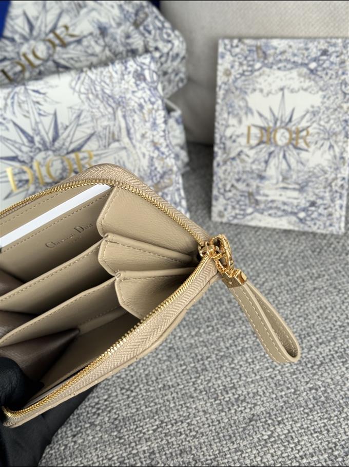 2025228Y270P182134606