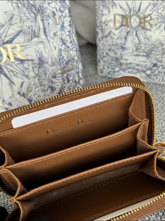 2025228Y270P182135474