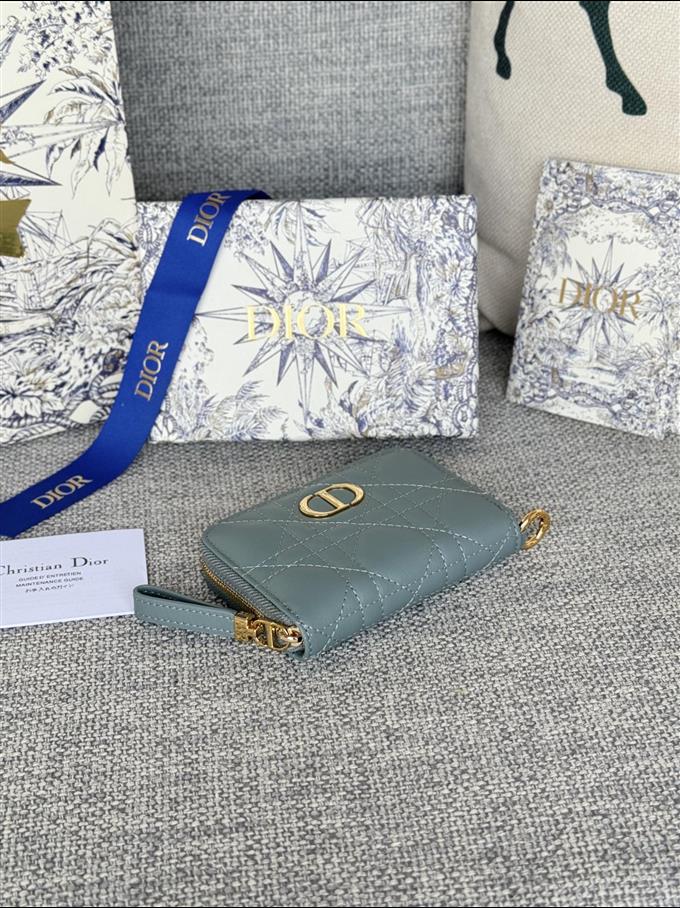 2025228Y270P182135820