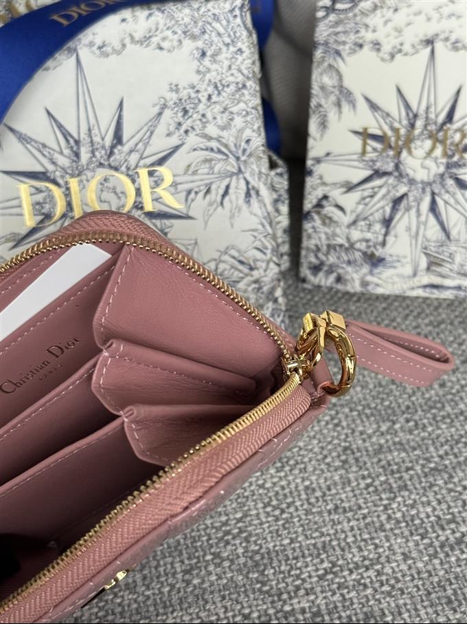 2025228Y270P182136501