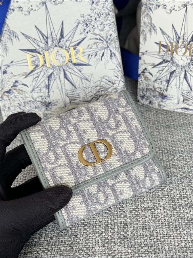 2025228Y280P182137419