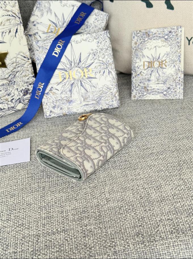 2025228Y290P182138696