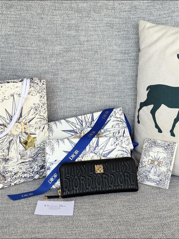 2025228Y310P182138933