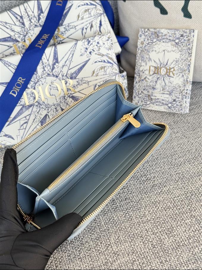 2025228Y310P182139168