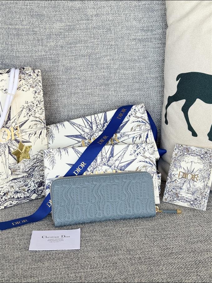 2025228Y310P18213990