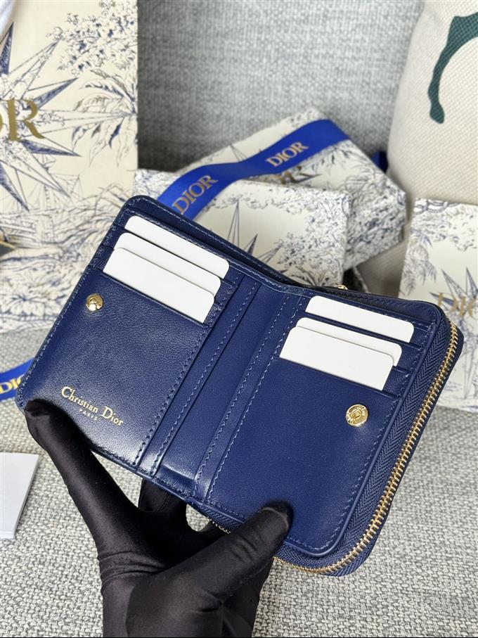 2025228Y330P203711699