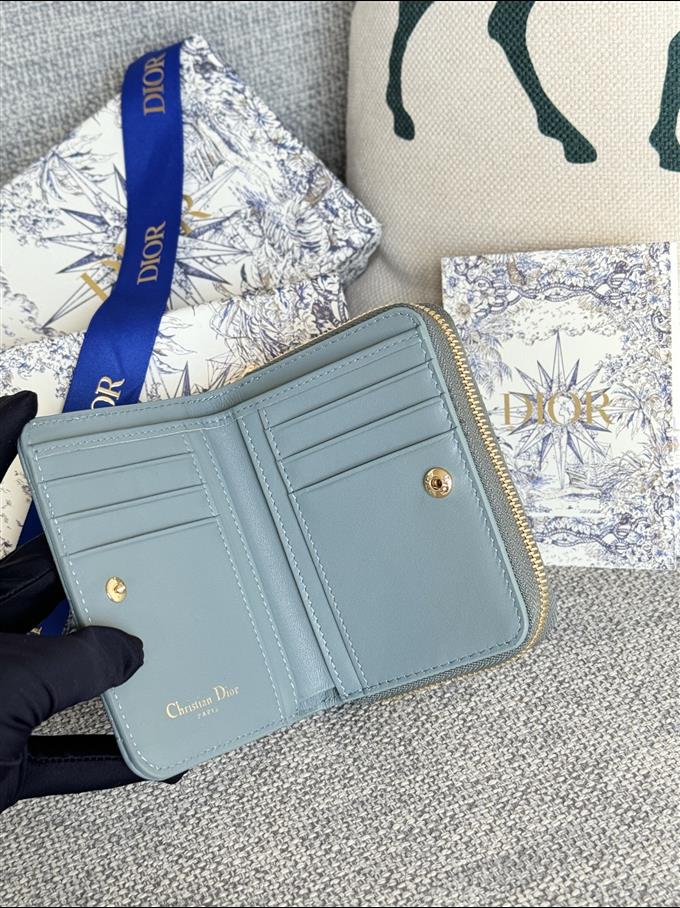 2025228Y330P203712425