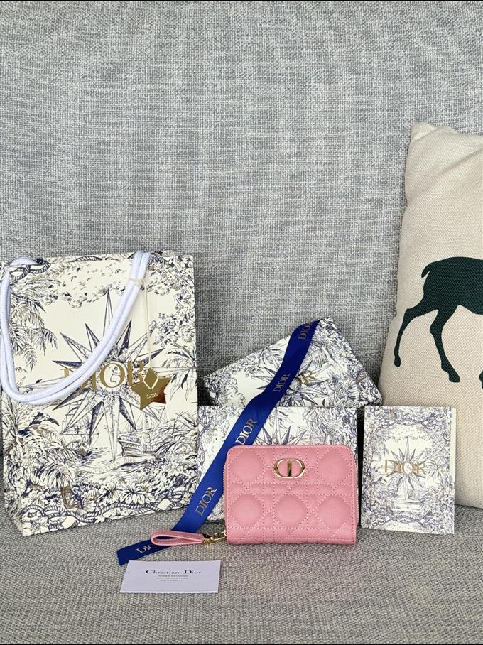 2025228Y330P203712472