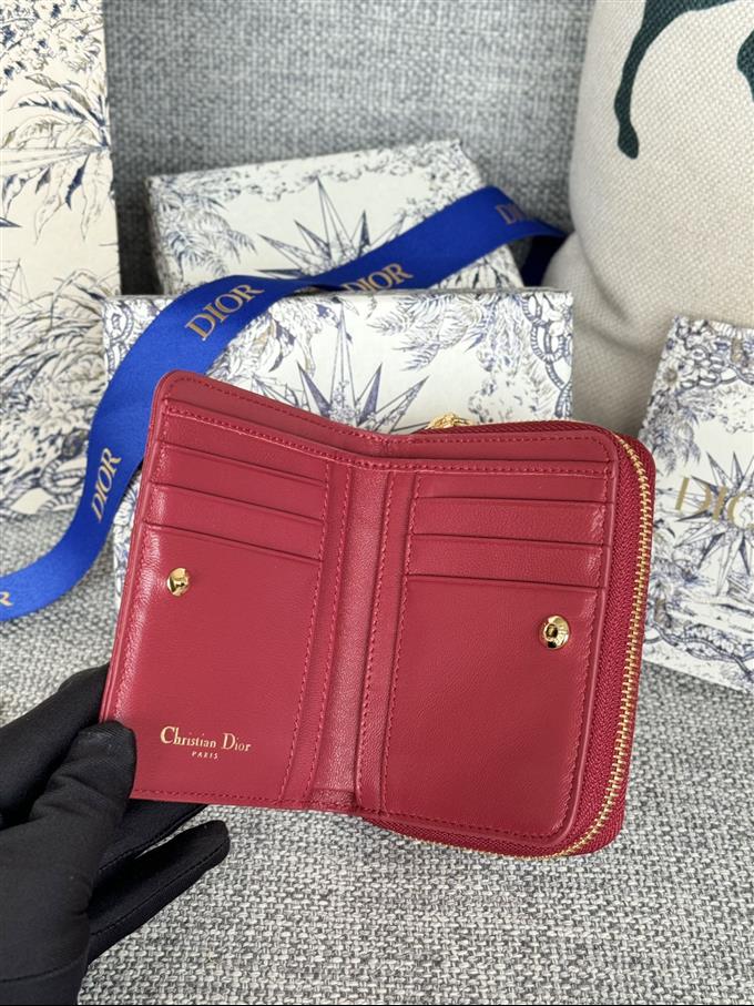 2025228Y330P203713705