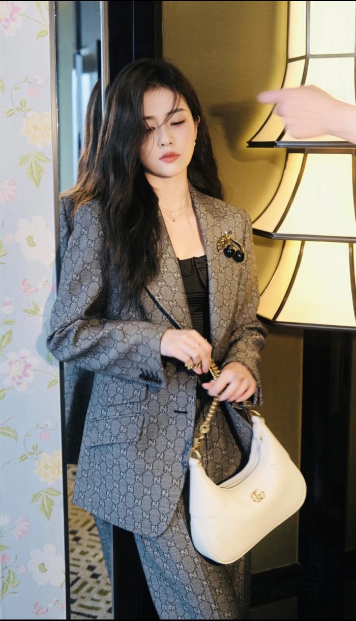 2025210C731817N202156424