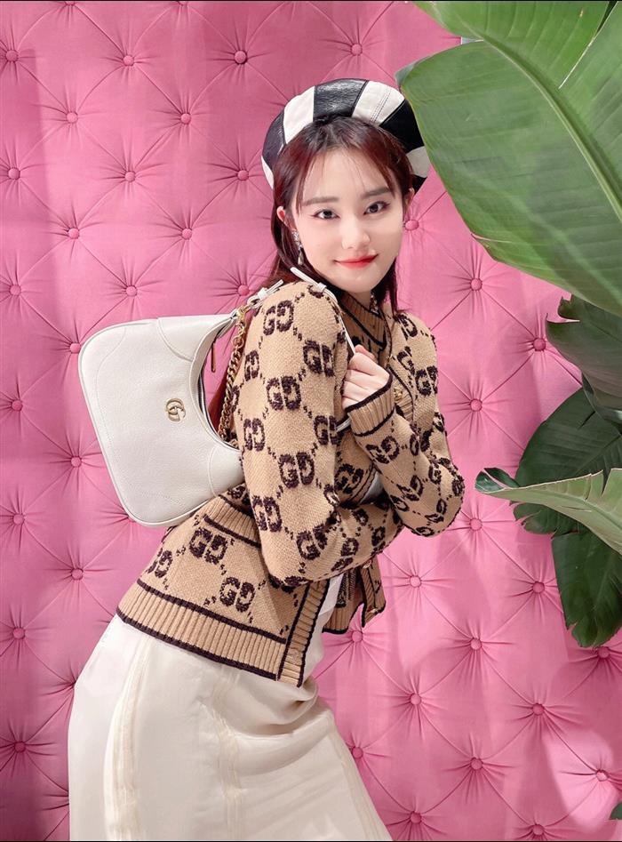 2025210C731817N202158209