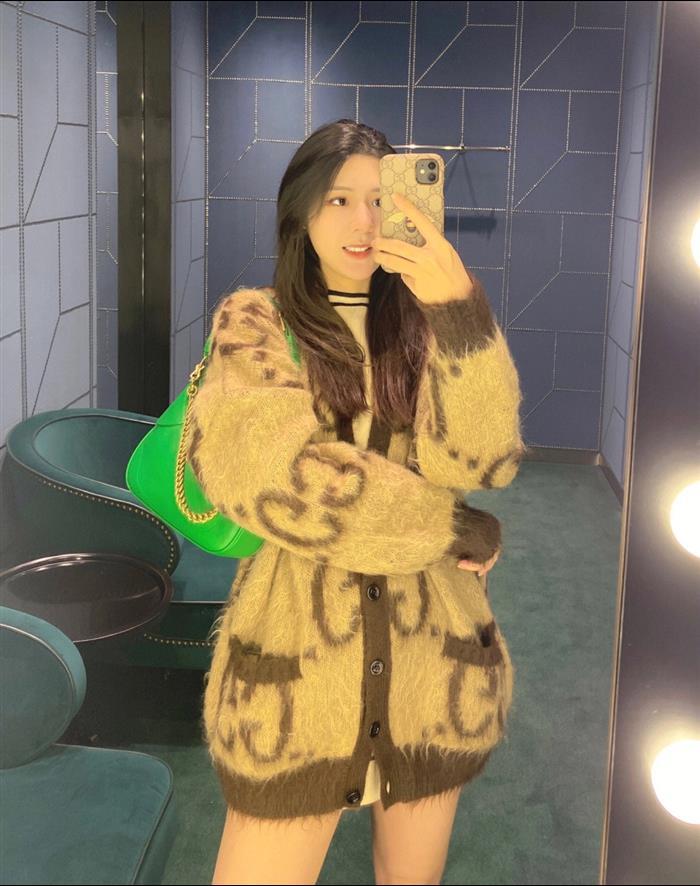 2025210C731817N202158492