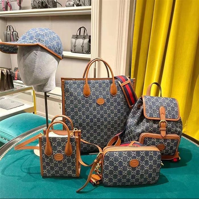 2025210C674147N201240391