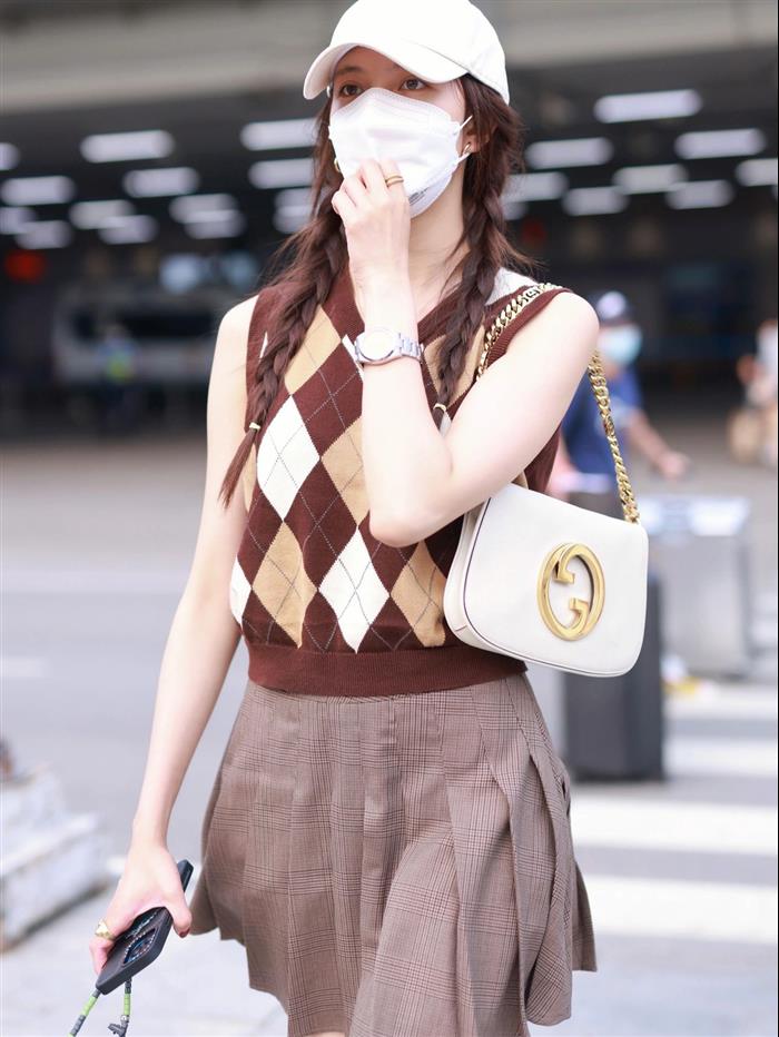 2025210C699268N20211377