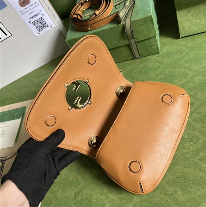 2025210C724645N202116335