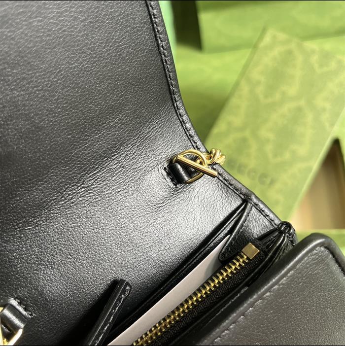 2025210C725219N202117885