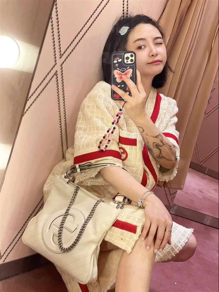 2025210C751518N202126582