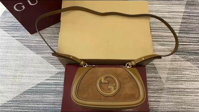 2025210C815700N203029488