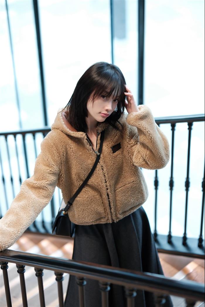 2025210C815700N203029598