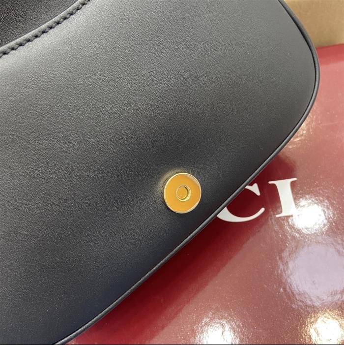 2025210C815700N203030895