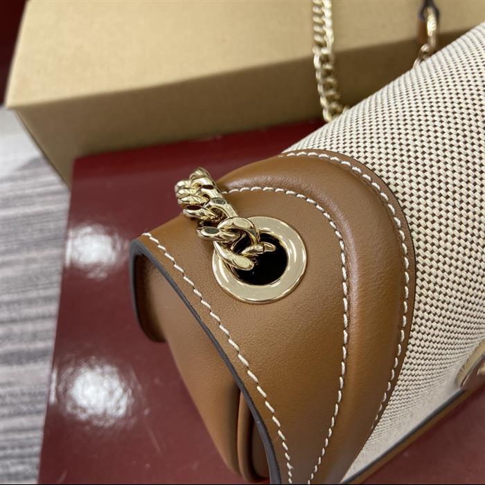 2025210C815711N202132768