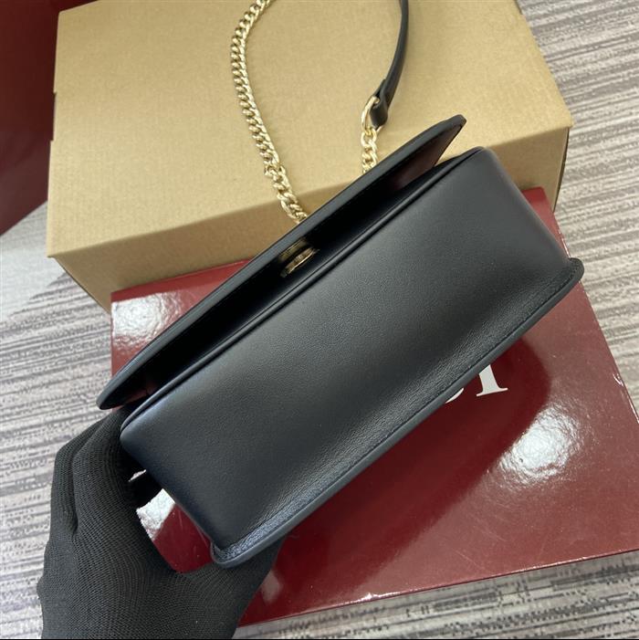 2025210C815711N202132892