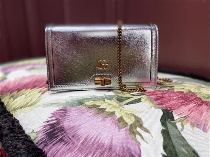 2025210C696817N20204448