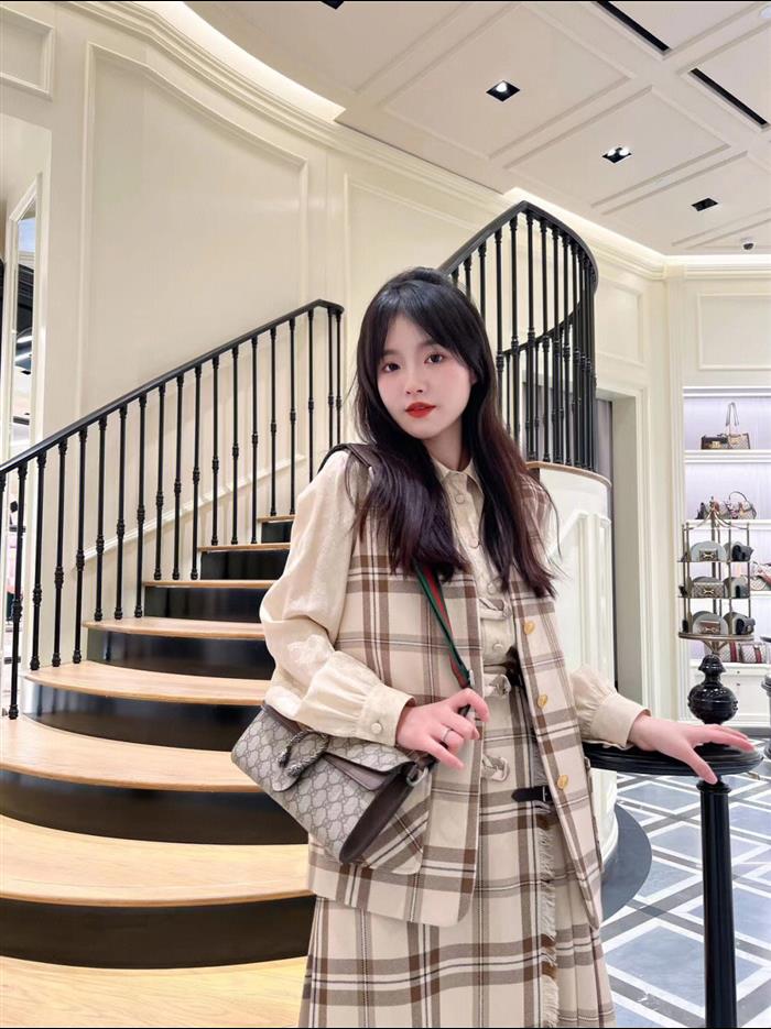 2025210C731782N20195435