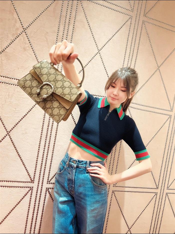 2025210C752029N20197176