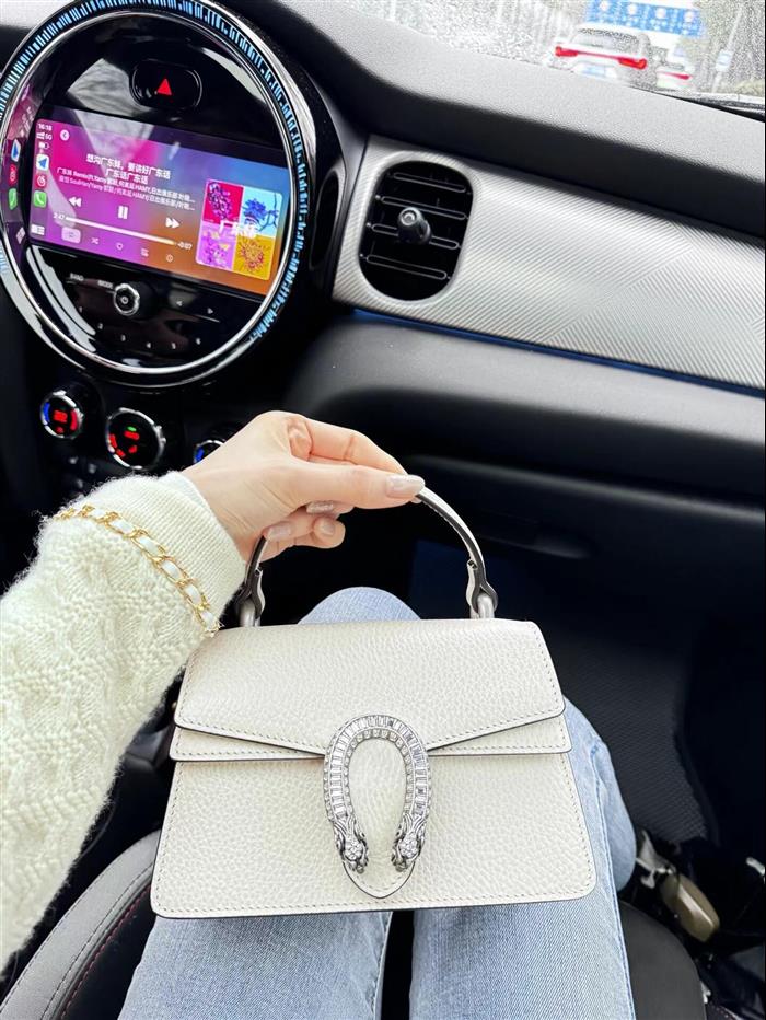 2025210C752029N2019735